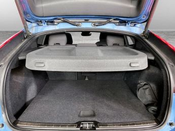 VOLVO C40 Recharge 69kWh Core SUV 5dr Electric Auto (231 ps)