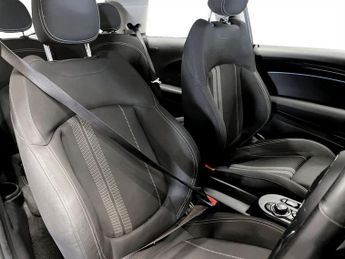 MINI Electric Hatch Cooper SE 32.6kWh Level 1 Hatchback 3dr Electric Auto (184 ps)