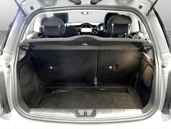 MINI Electric Hatch Cooper SE 32.6kWh Level 1 Hatchback 3dr Electric Auto (184 ps)