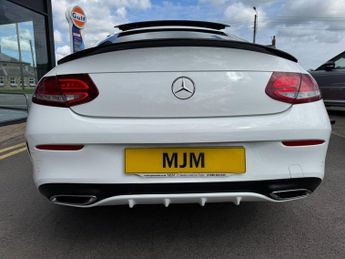 MERCEDES-BENZ C-CLASS 2.1 C220d AMG Line (Premium Plus) Coupe 2dr Diesel G-Tronic+ Eur