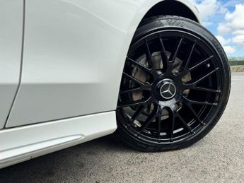 MERCEDES-BENZ C-CLASS 2.1 C220d AMG Line (Premium Plus) Coupe 2dr Diesel G-Tronic+ Eur