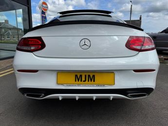 MERCEDES-BENZ C-CLASS 2.1 C220d AMG Line (Premium Plus) Coupe 2dr Diesel G-Tronic+ Eur