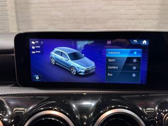 MERCEDES-BENZ A-CLASS 1.3 A200 Sport (Executive) Hatchback 5dr Petrol 7G-DCT Euro 6 (s