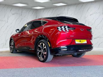 FORD MUSTANG MACH-E Extended Range 91kWh SUV 5dr Premium Electric Automatic AWD (351