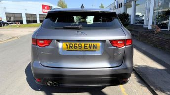 JAGUAR F-PACE AUTOMATIC 2.0 D180 Chequered Flag SUV 5dr Diesel  AWD Euro 6 (s/