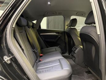 AUDI Q5 2.0 TDI 40 Sport Sportback 5dr Diesel S Tronic quattro Euro 6 (s