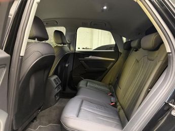 AUDI Q5 2.0 TDI 40 Sport Sportback 5dr Diesel S Tronic quattro Euro 6 (s