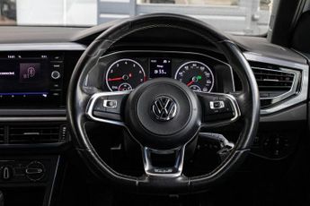 VOLKSWAGEN POLO 1.0 TSI R-Line Hatchback 5dr Petrol DSG Euro 6 (s/s) (110 ps)