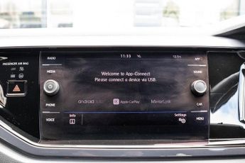 VOLKSWAGEN POLO 1.0 TSI R-Line Hatchback 5dr Petrol DSG Euro 6 (s/s) (110 ps)