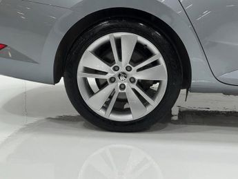 SKODA SUPERB 1.4 TSI iV 13kWh SE L Estate 5dr Petrol Plug-in Hybrid DSG Euro 