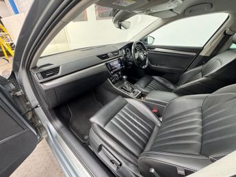 SKODA SUPERB 1.4 TSI iV 13kWh SE L Estate 5dr Petrol Plug-in Hybrid DSG Euro 