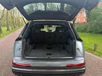 AUDI Q7 3.0 TDI V6 S line SUV 5dr Diesel Tiptronic quattro Euro 6 (s/s) 