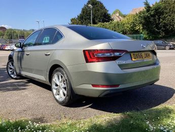 SKODA SUPERB 2.0 TDI SE L Executive Hatchback 5dr Diesel Manual 4WD Euro 6 (s