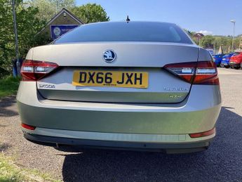 SKODA SUPERB 2.0 TDI SE L Executive Hatchback 5dr Diesel Manual 4WD Euro 6 (s