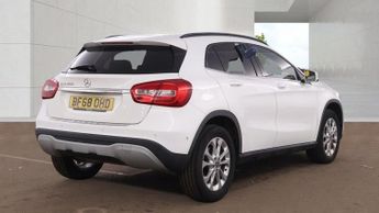 MERCEDES-BENZ GLA 1.6 GLA200 SE (Executive) SUV 5dr Petrol 7G-DCT Euro 6 (s/s) (15
