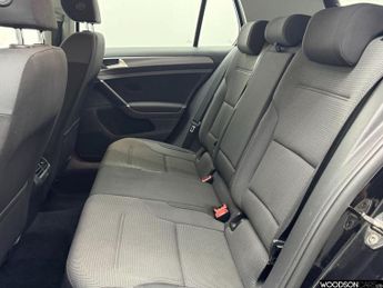 VOLKSWAGEN GOLF 1.4 TSI BlueMotion Tech SE Nav Hatchback 5dr Petrol DSG Euro 6 (