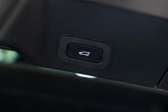 LAND ROVER RANGE ROVER EVOQUE 2.0 D180 MHEV R-Dynamic SE SUV 5dr Diesel Auto 4WD Euro 6 (s/s) 