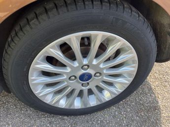 FORD B-MAX 1.6 Titanium MPV 5dr Petrol Powershift Euro 5 (105 ps)