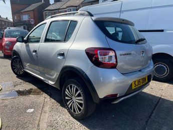 DACIA SANDERO STEPWAY 1.5 dCi Ambiance Hatchback 5dr Diesel Manual Euro 5 (90 ps)