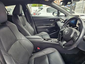 TOYOTA C-HR AUTOMATIC 1.8 VVT-h Dynamic SUV 5dr Petrol Hybrid CVT Euro 6 (s/