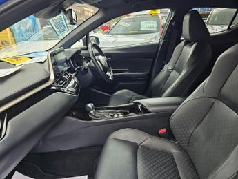 TOYOTA C-HR AUTOMATIC 1.8 VVT-h Dynamic SUV 5dr Petrol Hybrid CVT Euro 6 (s/