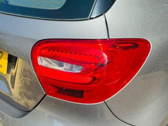 MERCEDES-BENZ A CLASS 1.6 A180 SE (Executive) Hatchback 5dr Petrol 7G-DCT Euro 6 (s/s)
