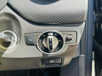 MERCEDES-BENZ A-CLASS 1.6 A180 SE (Executive) Hatchback 5dr Petrol 7G-DCT Euro 6 (s/s)