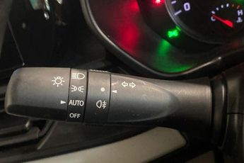 SUZUKI SWIFT 1.2 MHEV Motion Hatchback 5dr Petrol Hybrid CVT Euro 6 (s/s) (82