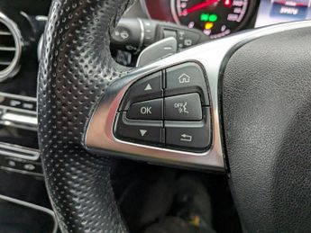 MERCEDES-BENZ GLC 2.1 GLC220d AMG Line SUV 5dr Diesel G-Tronic 4MATIC Euro 6 (s/s)