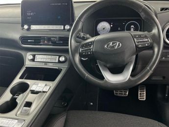 HYUNDAI KONA 64kWh Premium SUV 5dr Electric Auto (10.5kW Charger) (204 ps)