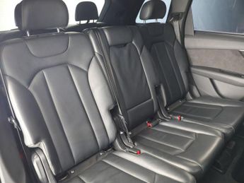 AUDI Q7 3.0 TFSI V6 55 Black Edition SUV 5dr Petrol Tiptronic quattro Eu