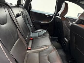 VOLVO XC60 2.0 D4 R-Design Lux Nav SUV 5dr Diesel Auto Euro 6 (s/s) (190 ps