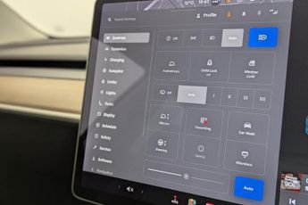 TESLA Model 3 (Dual Motor) Long Range Saloon 4dr Electric Auto 4WDE (346 ps)