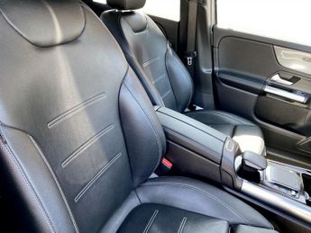 MERCEDES-BENZ GLA 1.3 GLA250e 15.6kWh Exclusive Edition SUV 5dr Petrol Plug-in Hyb