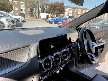 MERCEDES-BENZ GLA 1.3 GLA250e 15.6kWh Exclusive Edition SUV 5dr Petrol Plug-in Hyb