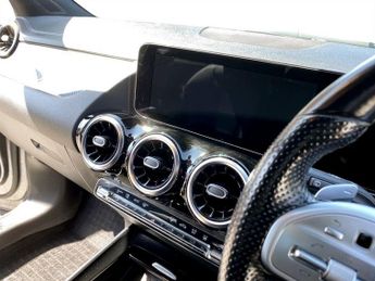 MERCEDES-BENZ GLA 1.3 GLA250e 15.6kWh Exclusive Edition SUV 5dr Petrol Plug-in Hyb