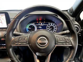 NISSAN JUKE 1.6 N-Connecta SUV 5dr Petrol Hybrid Auto Euro 6 (143 ps)