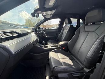 AUDI Q3 1.5 TFSI CoD 35 S line SUV 5dr Petrol S Tronic Euro 6 (s/s) (150