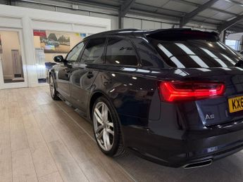 AUDI A6 AVANT 2.0 TDI Black Edition Estate 5dr Diesel S Tronic quattro Euro 6 
