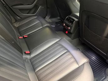 AUDI A6 AVANT 2.0 TDI Black Edition Estate 5dr Diesel S Tronic quattro Euro 6 