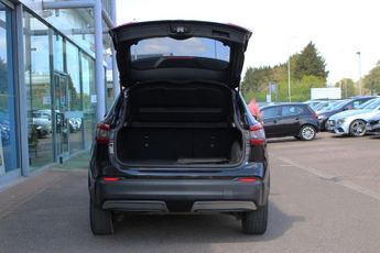 NISSAN QASHQAI 1.6 DIG-T Tekna SUV 5dr Petrol Manual Euro 6 (s/s) (163 ps)