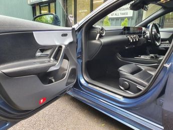 MERCEDES-BENZ CLA 1.3 CLA180 AMG Line (Premium) Coupe 4dr Petrol 7G-DCT Euro 6 (s/