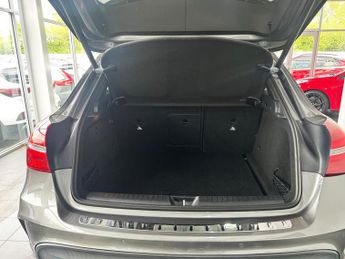 MERCEDES-BENZ GLA 2.1 GLA220d AMG Line (Premium Plus) SUV 5dr Diesel 7G-DCT 4MATIC