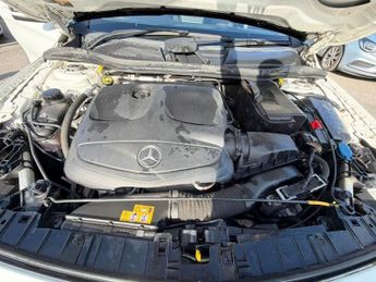 MERCEDES-BENZ GLA 1.6 GLA200 AMG Line SUV 5dr Petrol 7G-DCT Euro 6 (s/s) (156 ps) 
