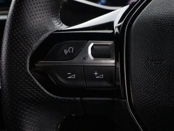 PEUGEOT E-2008 50kWh GT SUV 5dr Electric Auto (7kW Charger) (136 ps)