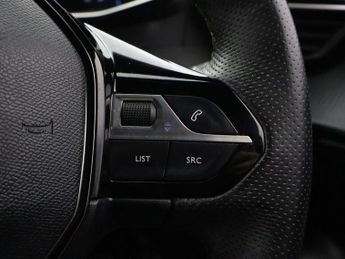 PEUGEOT E-2008 50kWh GT SUV 5dr Electric Auto (7kW Charger) (136 ps)