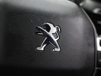 PEUGEOT E-2008 50kWh GT SUV 5dr Electric Auto (7kW Charger) (136 ps)