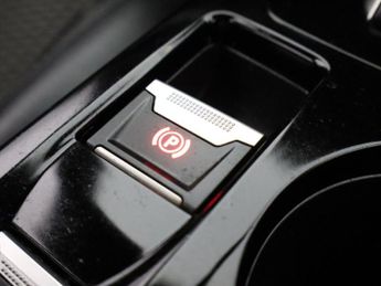 PEUGEOT E-2008 50kWh GT SUV 5dr Electric Auto (7kW Charger) (136 ps)