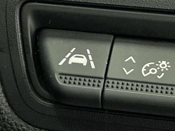 RENAULT CAPTUR 1.3 TCe S Edition SUV 5dr Petrol Manual Euro 6 (s/s) (130 ps) - 