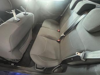 FORD FOCUS 1.6 Zetec Estate 5dr Petrol Powershift Euro 6 (125 ps)